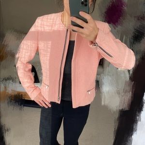 Nice looking blazer for you
